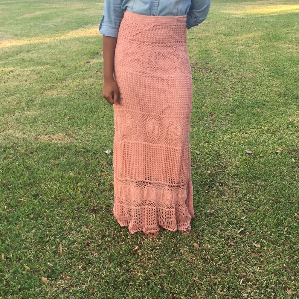 Maxi crochet skirt